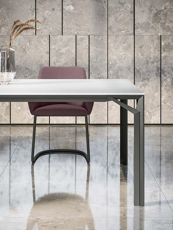 Eight Table