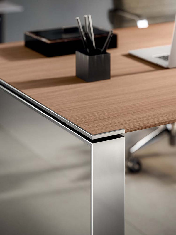Seven Table